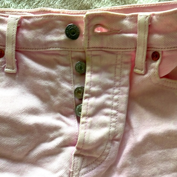 Levi’s wedgie shorts size 26 - Picture 3 of 4